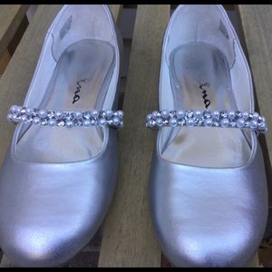 Nina Holiday/Flower Girl Silver Dress Shoes